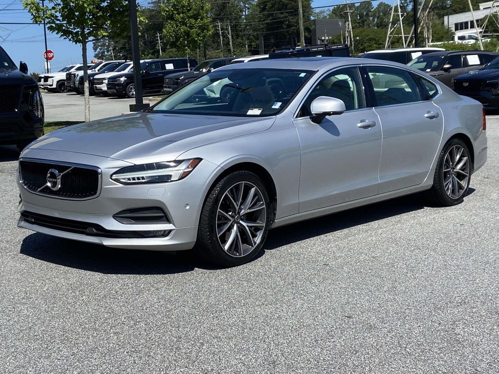 2018 Volvo S90 T5 Momentum AWD's photo