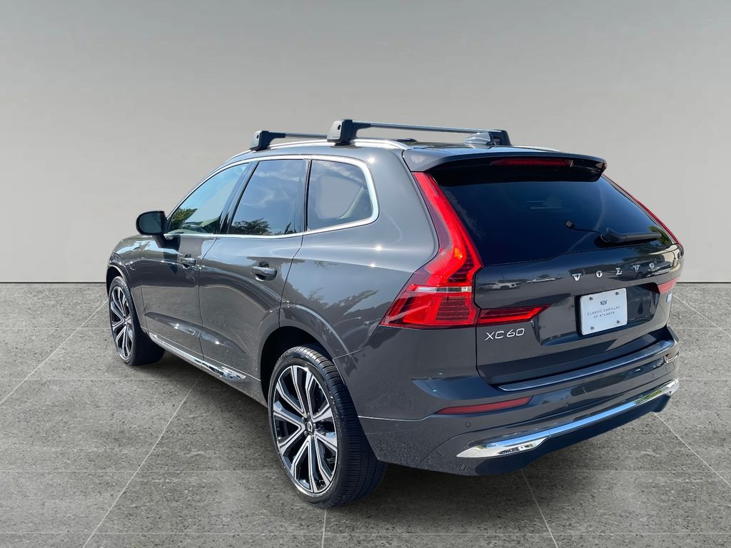2023 Volvo XC60 Recharge Ultimate photo 3
