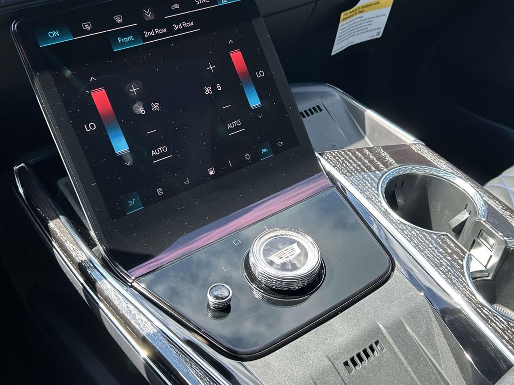 2025 Cadillac Escalade IQ Sport 1 - Photo 26