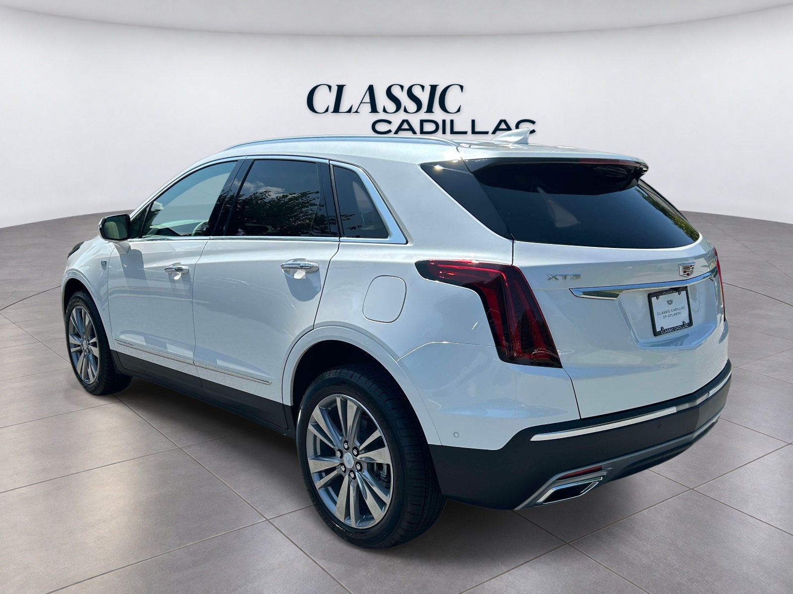 New 2026 CADILLAC XT5 Premium Luxury SUV