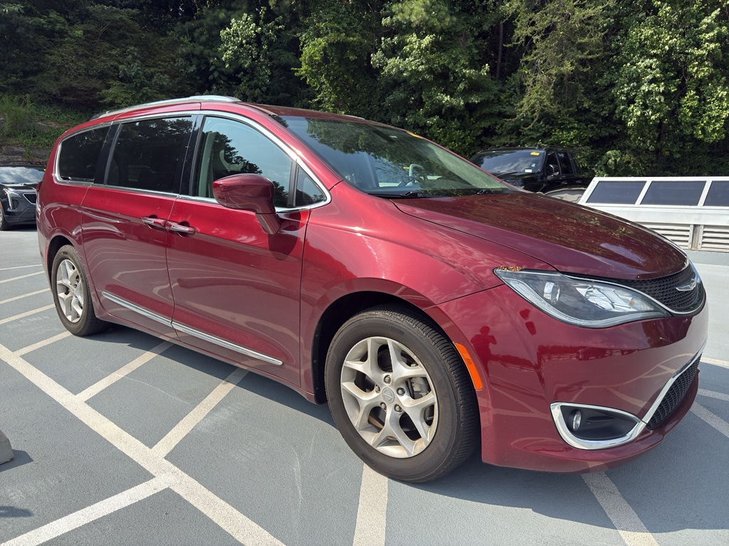 Used 2018 Chrysler Pacifica Touring L Plus