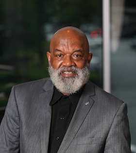 Staff member TEX WILLIAMS from ID_ad769b