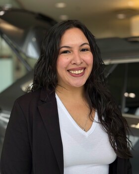 Staff member Ali Salcedo from ID_595201