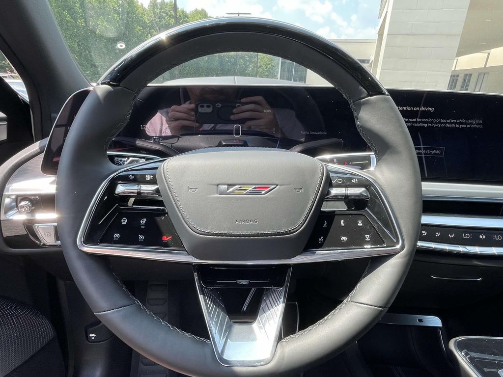 2026 Cadillac LYRIQ V Premium - Photo 24