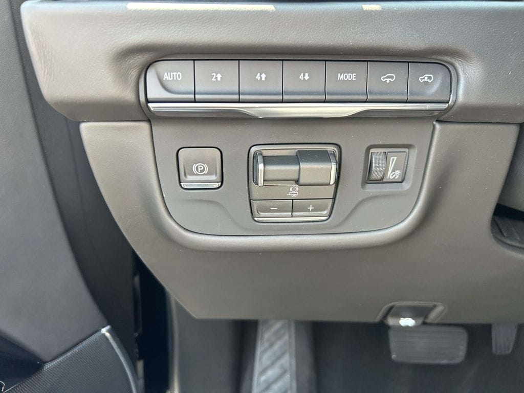 2026 Cadillac Escalade Platinum Sport - Photo 23