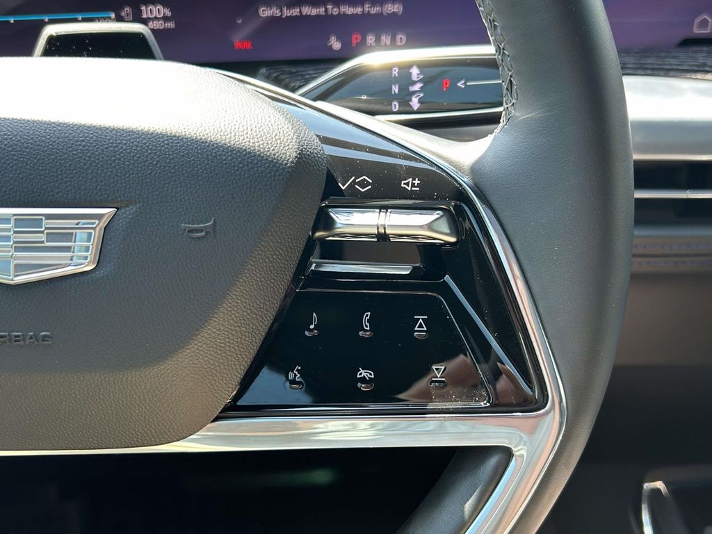 2025 Cadillac Escalade IQ Sport 1 - Photo 24