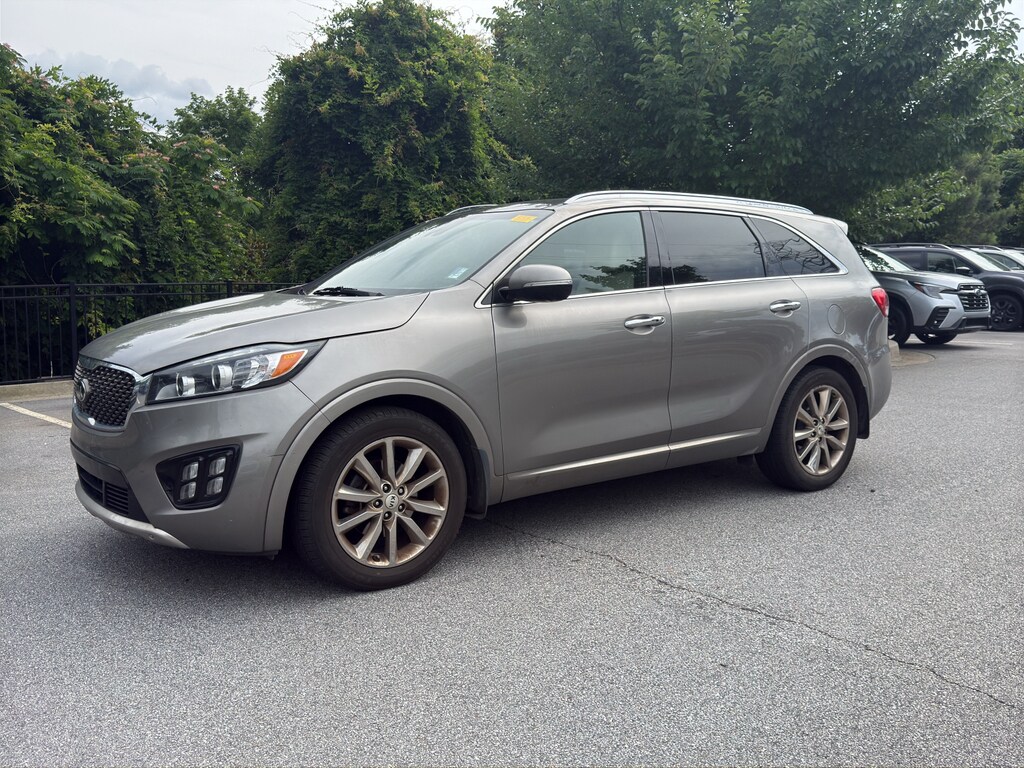 2017 Kia Sorento SXL V6 AT's photo