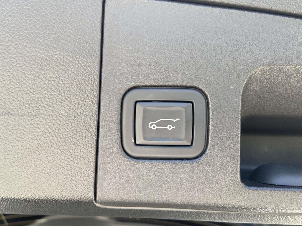 2023 Cadillac XT4 Sport - Photo 11