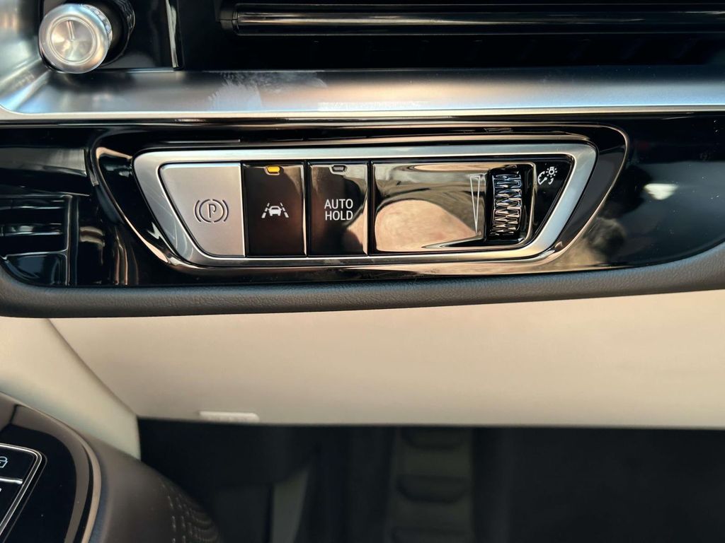 2027 Cadillac LYRIQ Sport - Photo 21
