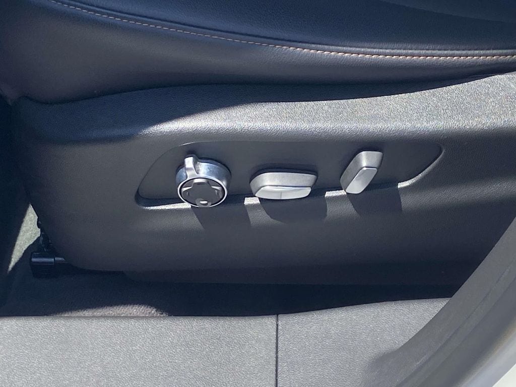 2023 Cadillac XT4 Sport - Photo 18