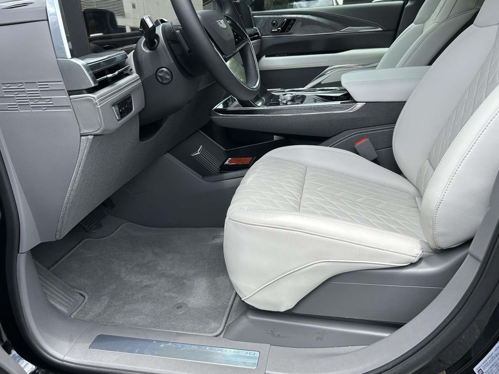 2026 Cadillac Escalade IQ Luxury - Photo 21