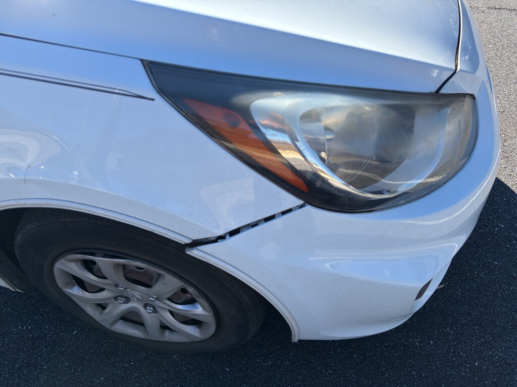 2014 Hyundai Accent GS photo 4