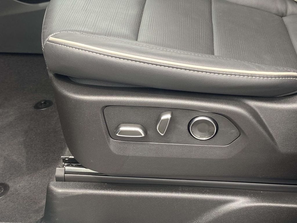 2025 Cadillac Escalade ESV Premium Luxury - Photo 22