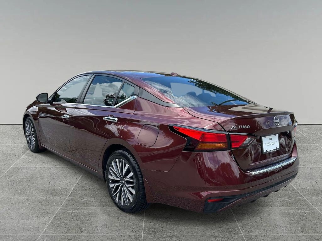 Used 2023 Nissan Altima 2.5 SV