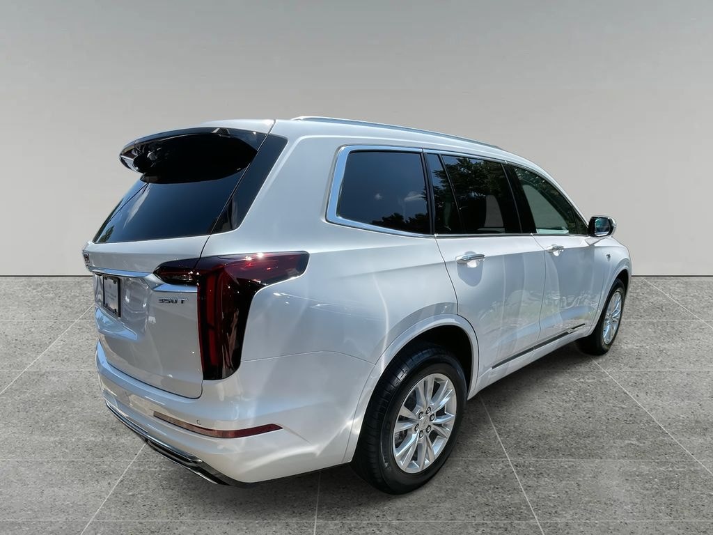 New 2025 CADILLAC XT6 Luxury SUV