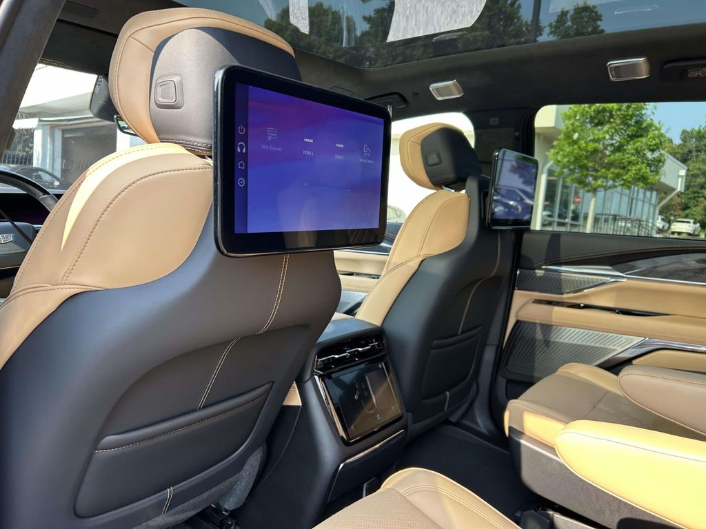 2026 Cadillac Escalade IQ Premium Sport - Photo 13