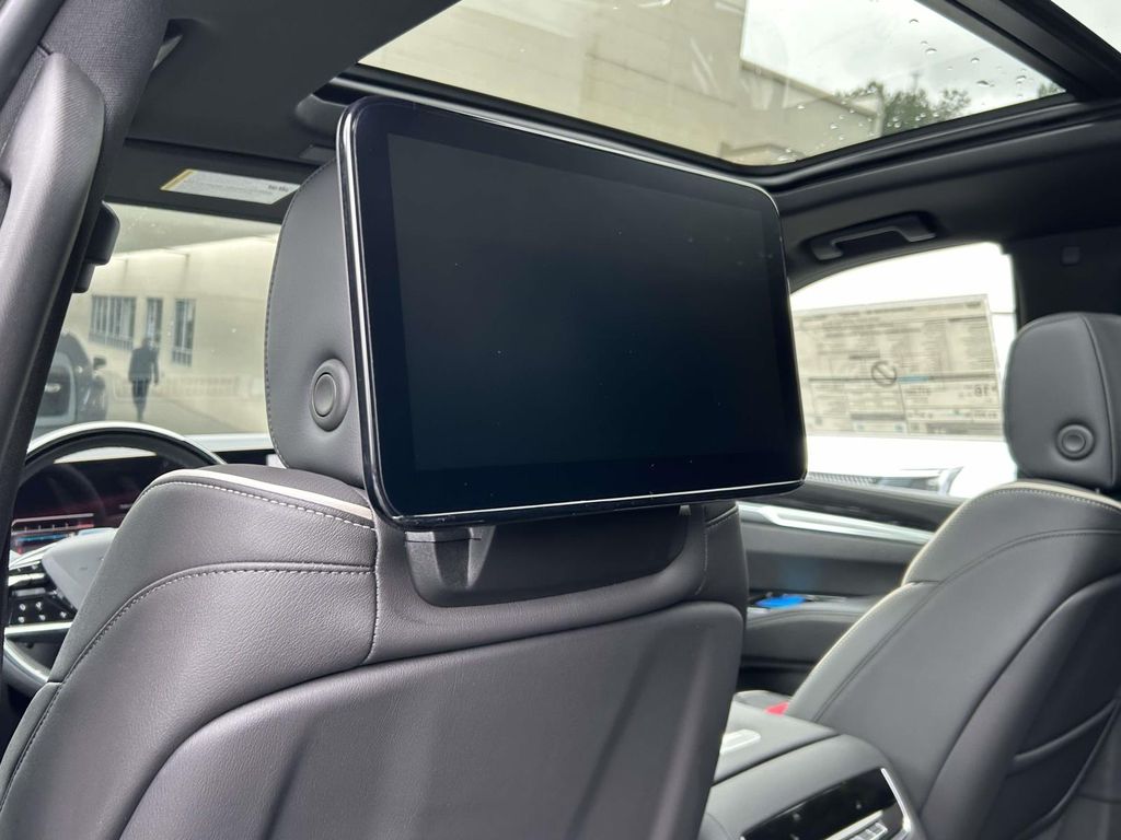 2026 Cadillac Escalade ESV Sport - Photo 13
