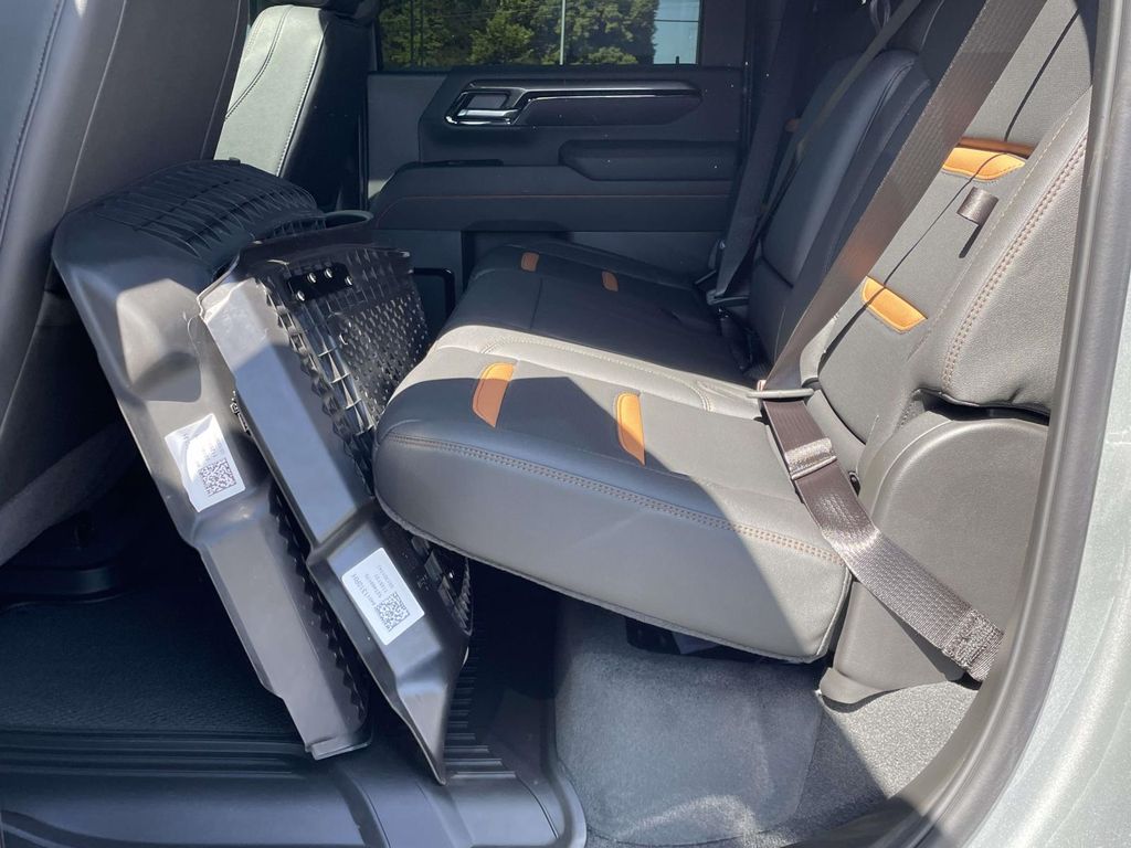 2026 GMC Sierra 2500HD AT4 - Photo 12