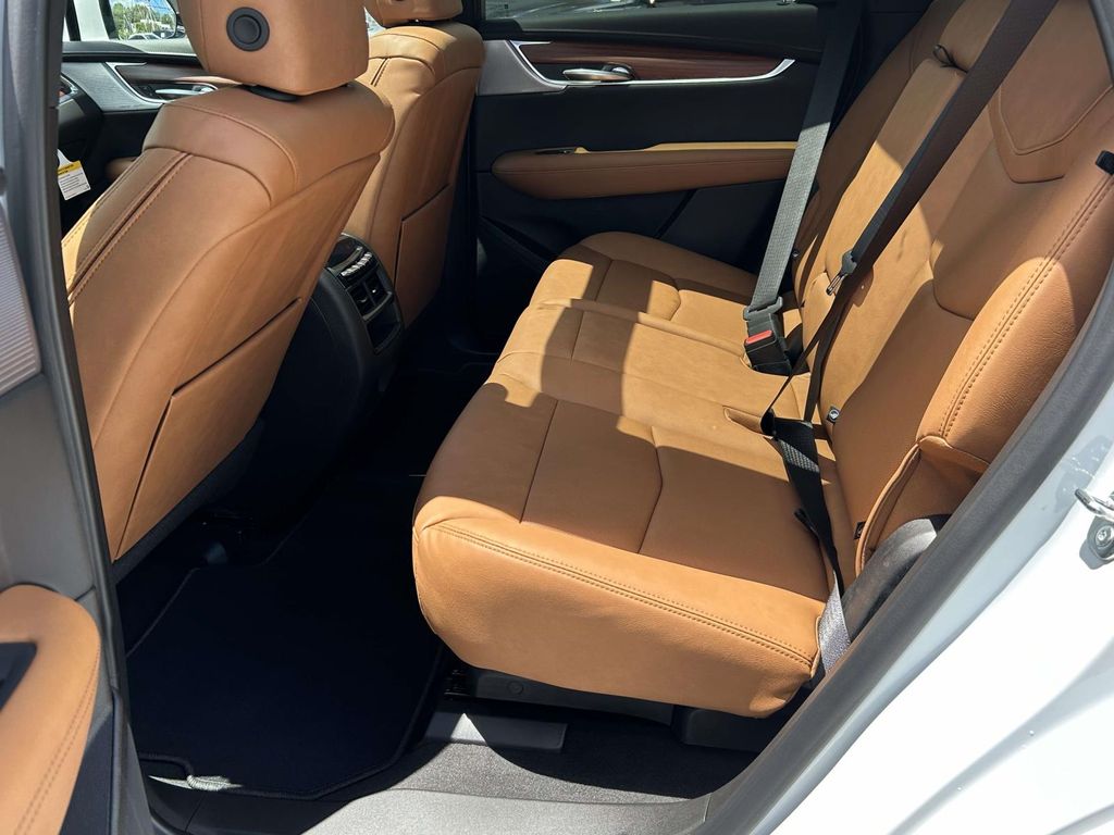2026 Cadillac XT5 Premium Luxury - Photo 12