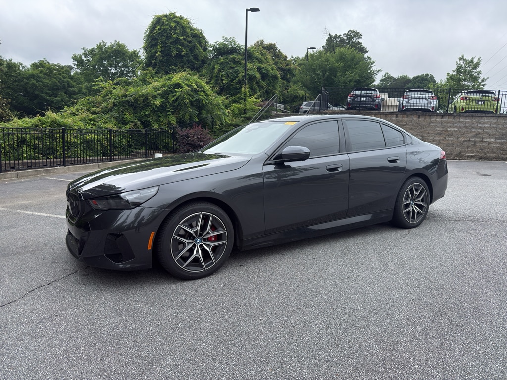 2024 BMW i5 eDrive40's photo