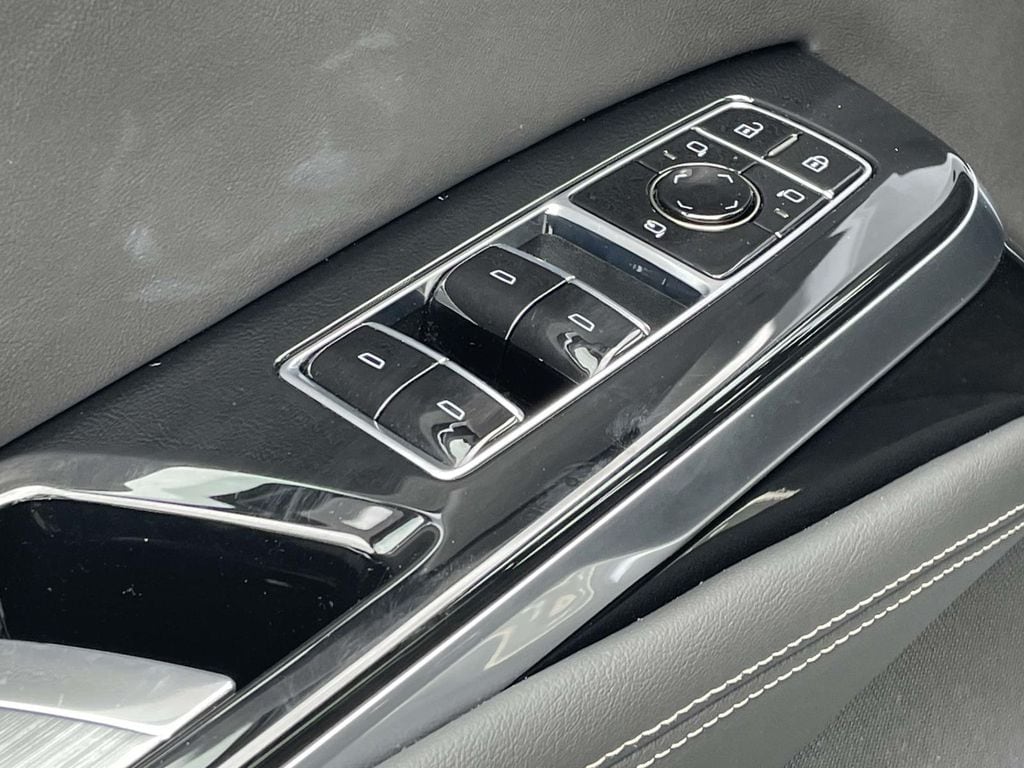 2026 Cadillac Escalade ESV Sport - Photo 18