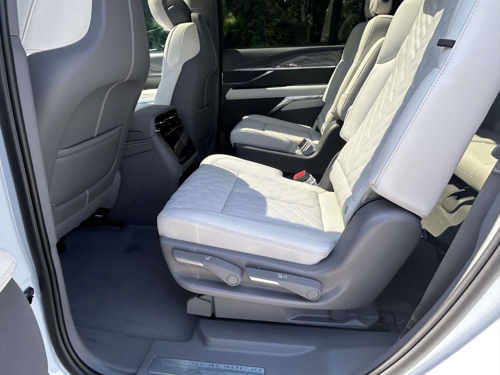 2026 Cadillac Escalade IQL Sport - Photo 13