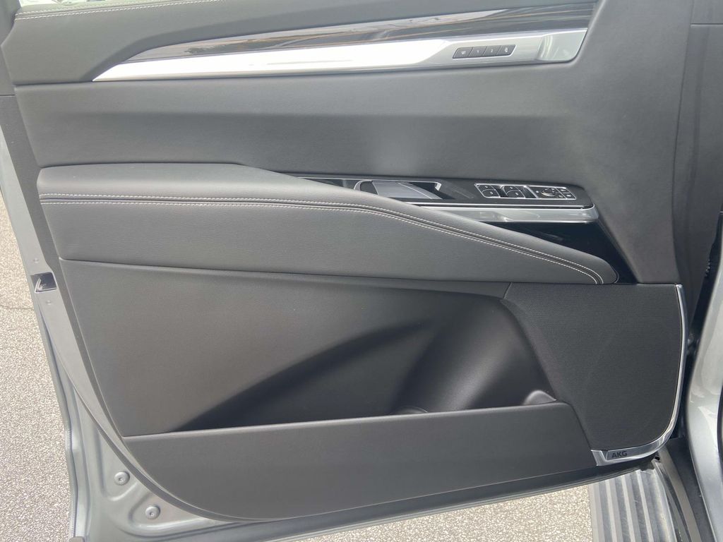 2025 Cadillac Escalade ESV Premium Luxury - Photo 16