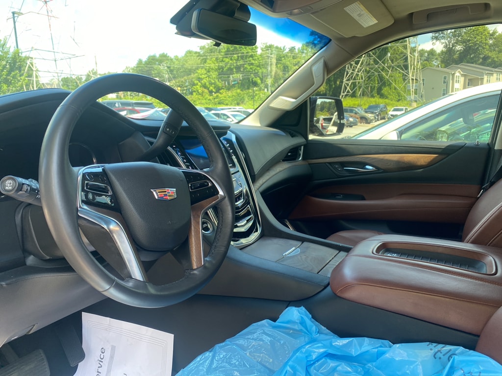 Used 2020 Cadillac Escalade Premium Luxury with VIN 1GYS3CKJ1LR155657 for sale in Atlanta, GA