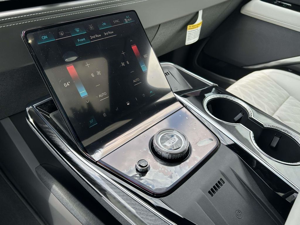 2026 Cadillac Escalade IQ Luxury - Photo 25