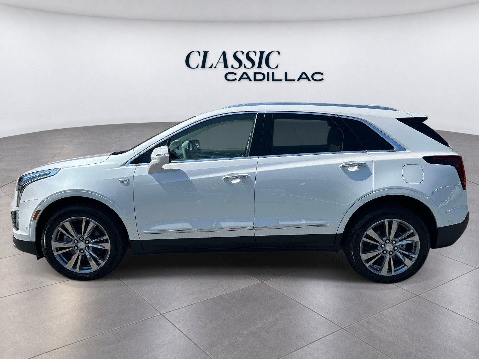 New 2026 CADILLAC XT5 Premium Luxury SUV