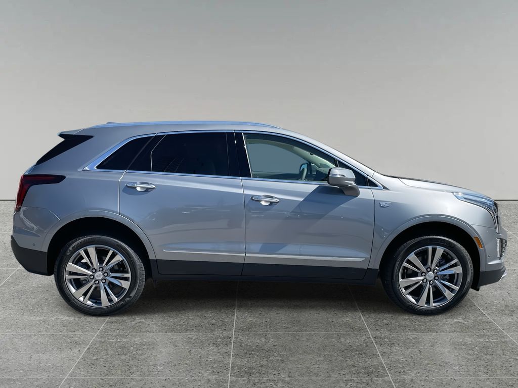 2025 Cadillac XT5 Premium Luxury photo 3