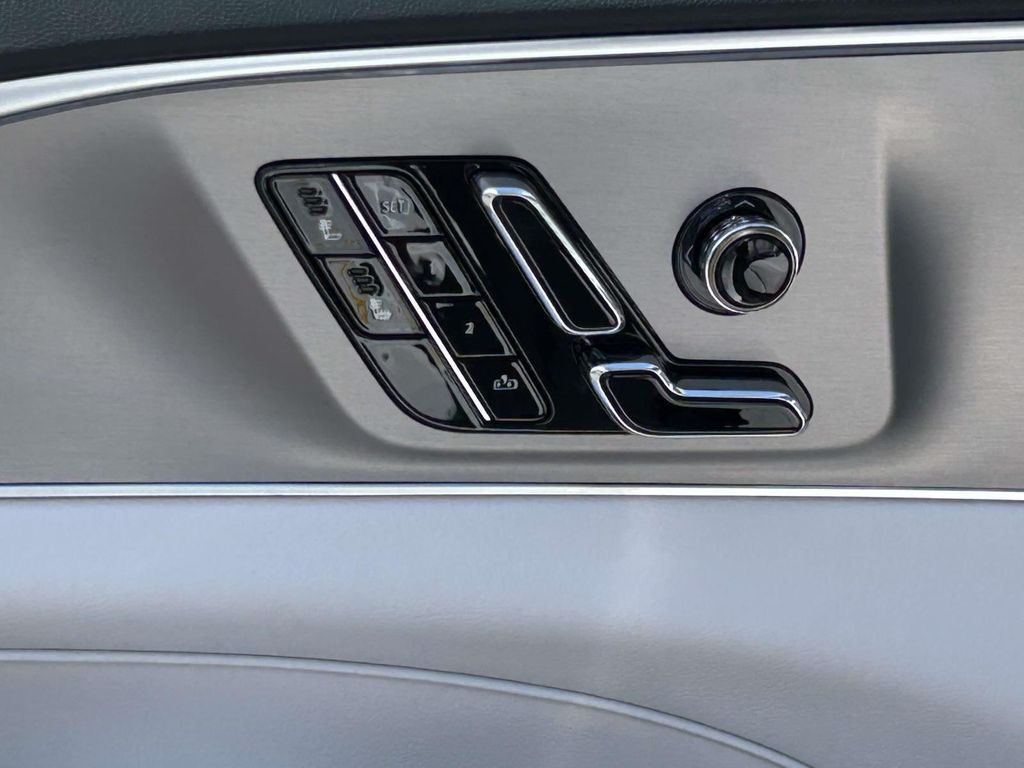2027 Cadillac LYRIQ Sport - Photo 16
