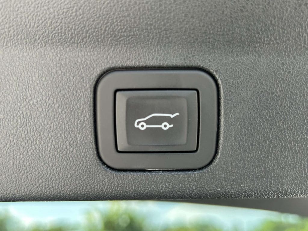 2025 Cadillac Escalade IQ Sport 1 - Photo 11