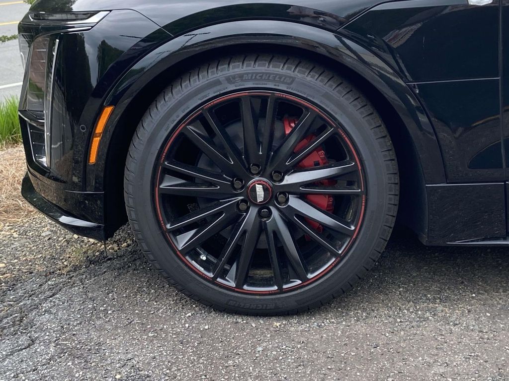 2026 Cadillac LYRIQ V Premium - Photo 9