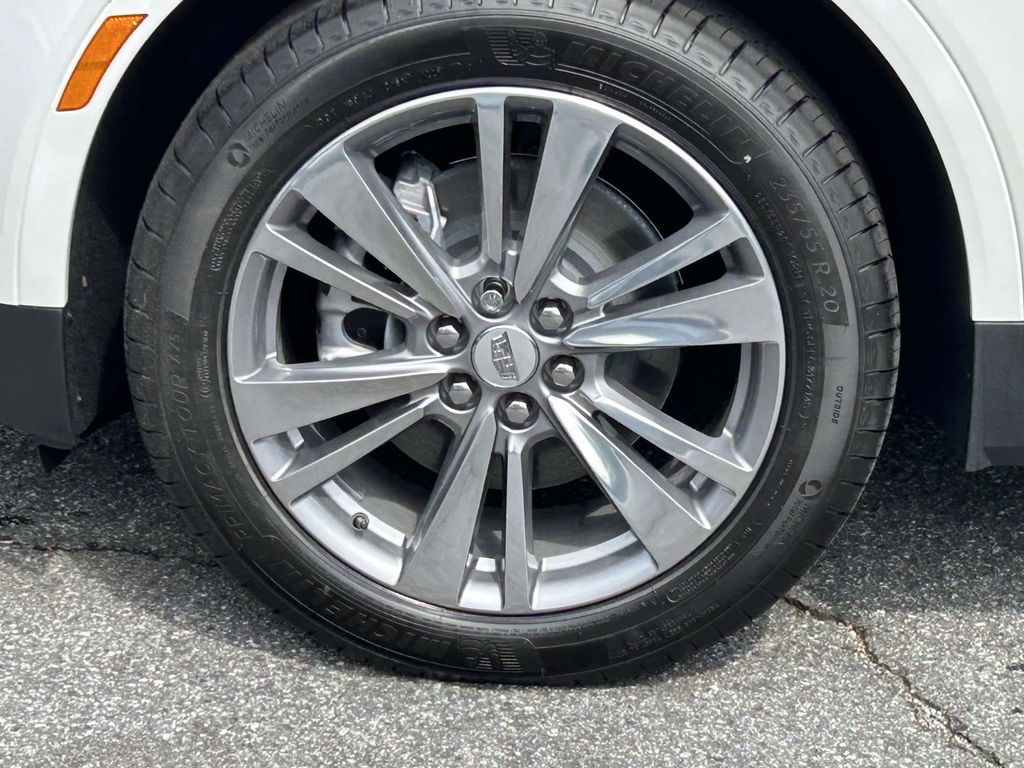 2026 Cadillac XT5 Premium Luxury - Photo 9