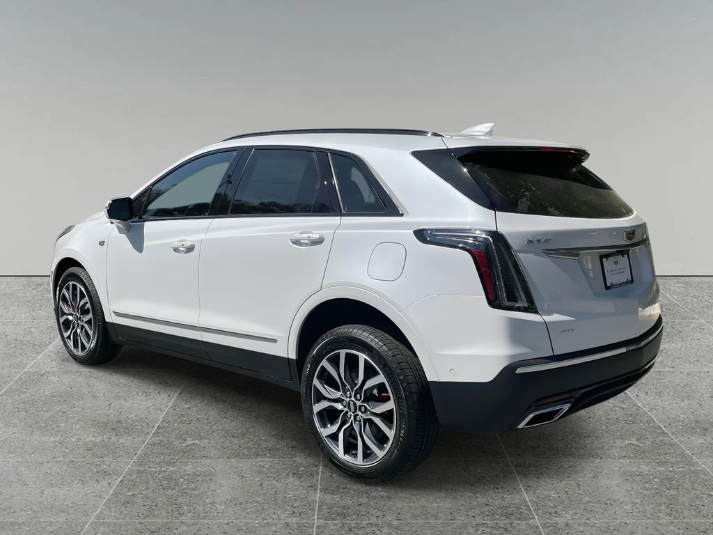 2025 Cadillac XT5 Sport photo 3