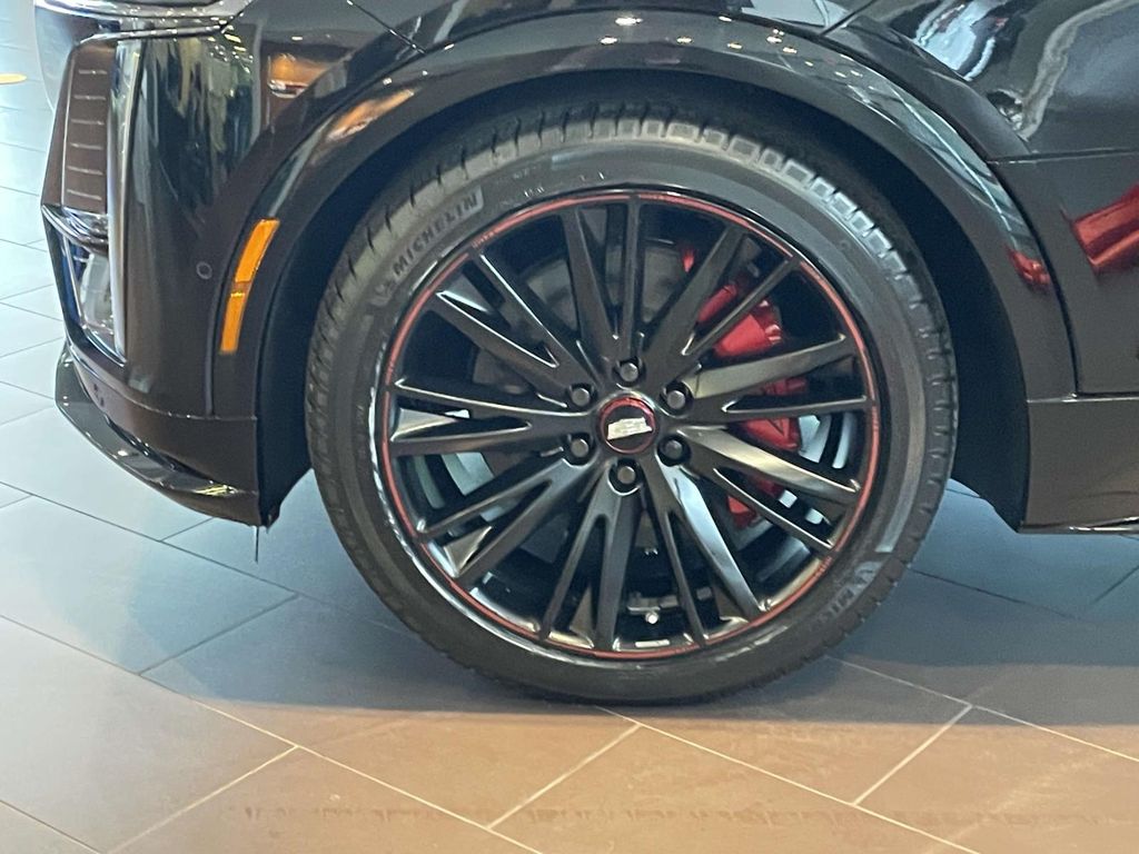 2026 Cadillac LYRIQ V Premium - Photo 9