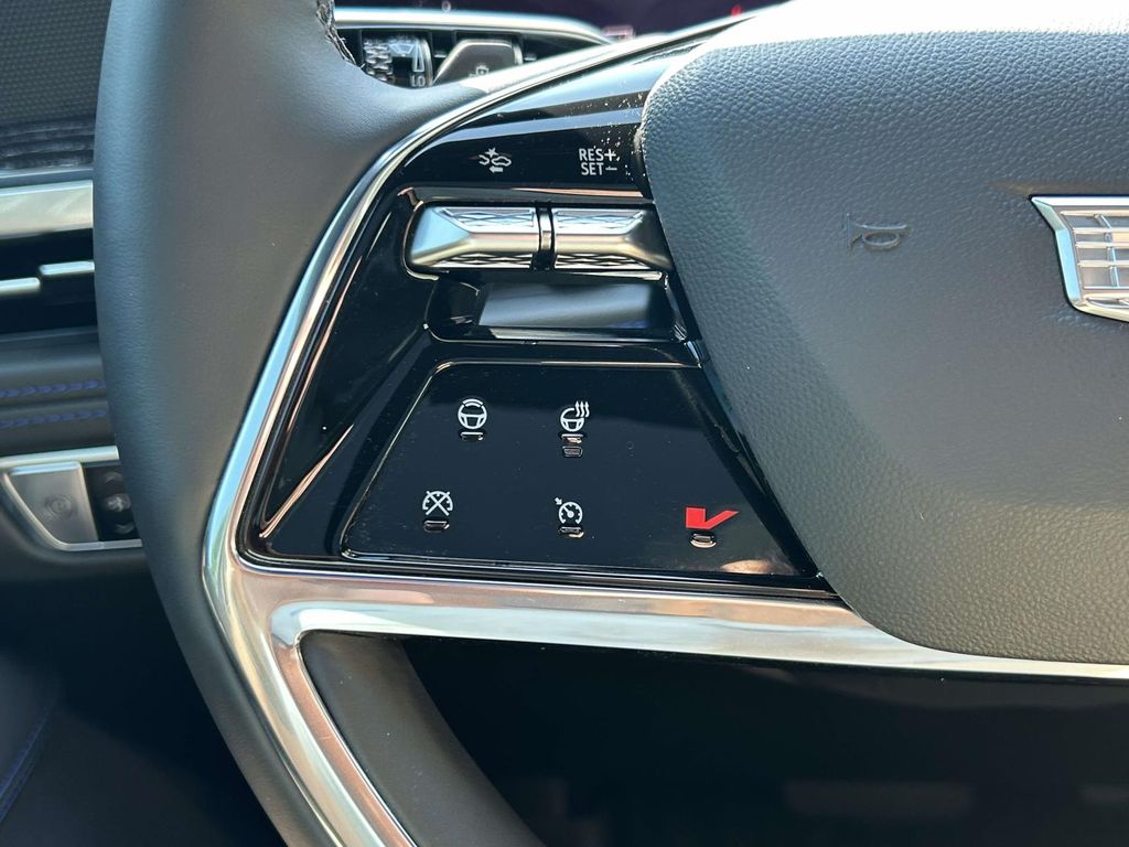 2025 Cadillac Escalade IQ Sport 1 - Photo 23
