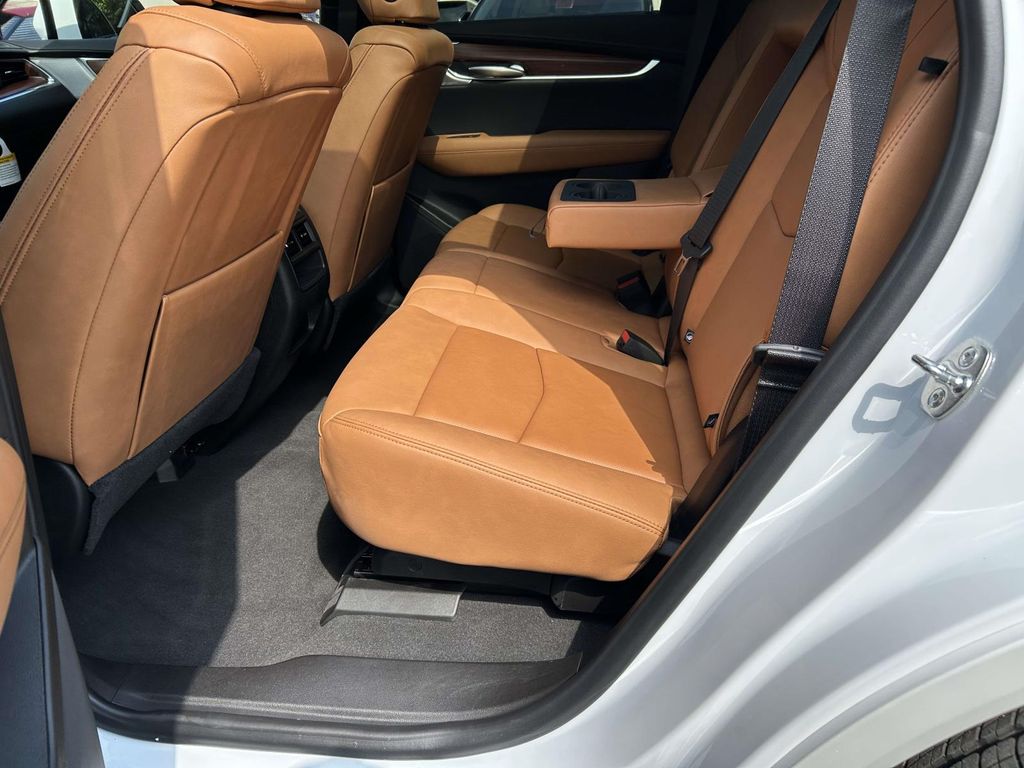2026 Cadillac XT5 Premium Luxury - Photo 12