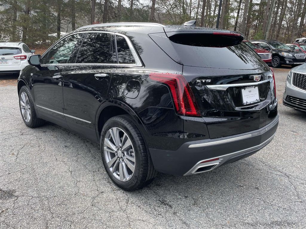 2025 Cadillac XT5 Premium Luxury photo 3
