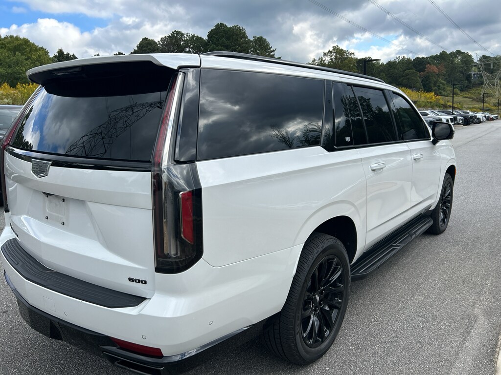 2023 Cadillac Escalade ESV Sport photo 4