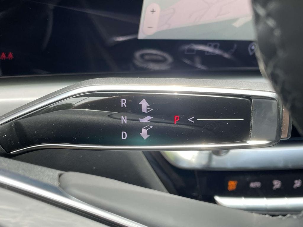 2026 Cadillac LYRIQ V Premium - Photo 28