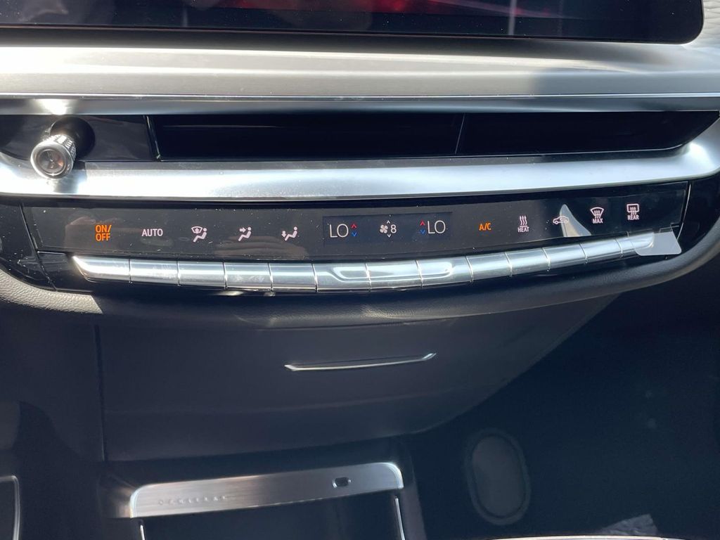 2026 Cadillac LYRIQ V Premium - Photo 29