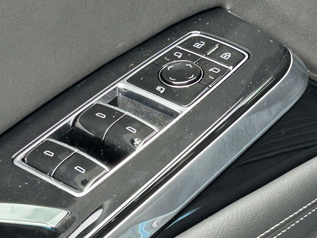 2026 Cadillac Escalade ESV Sport - Photo 18