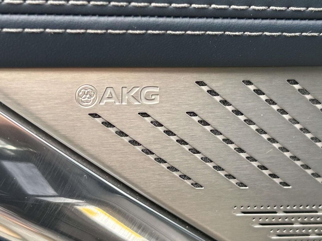 2026 Cadillac Escalade IQL Premium Sport - Photo 19