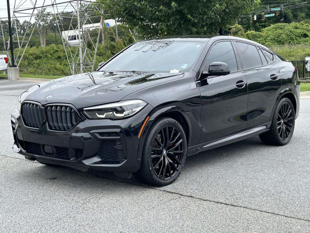 2022 BMW X6 xDrive40i's photo