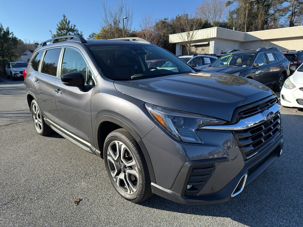 Used 2025 Subaru Ascent Touring