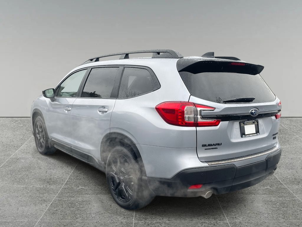 2025 Subaru Ascent Onyx Edition Touring photo 2