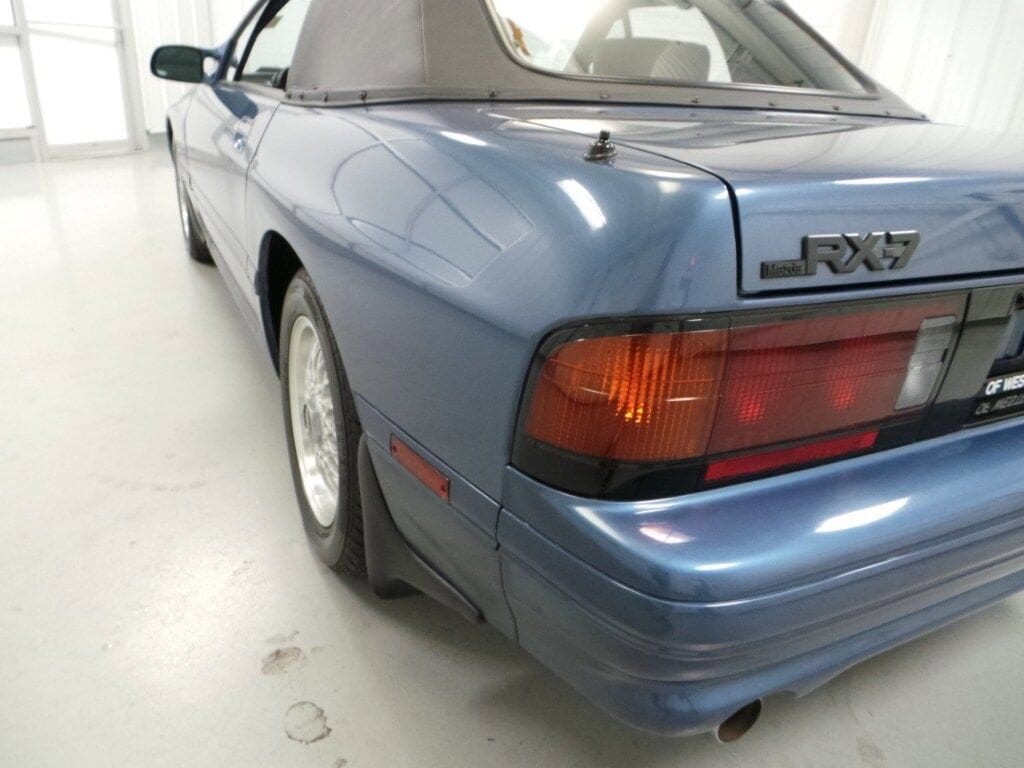 1990 Mazda RX-7 41