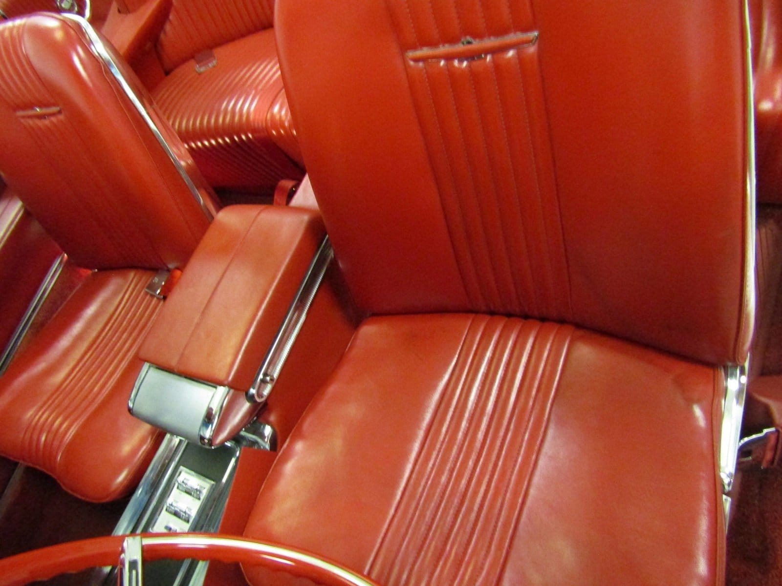 1965 Ford Thunderbird 19